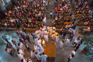 Vigilia Pascual Mision Guadalupe